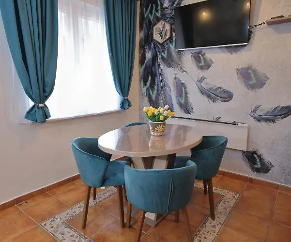 Gold Lux Апартаменты *