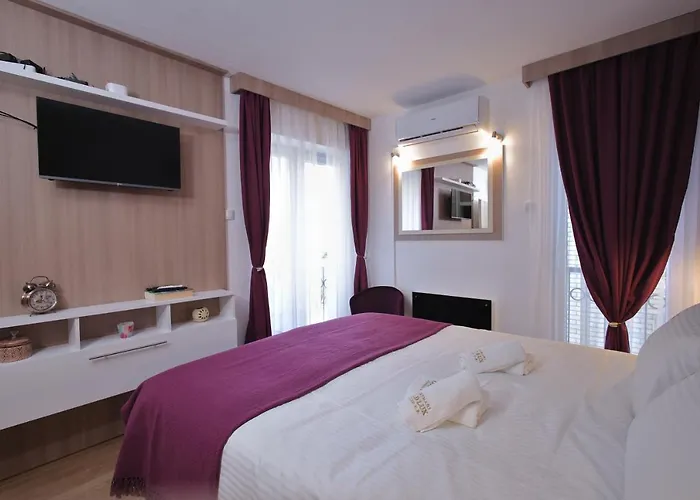 Gold Lux Апартаменты Врнячка-Баня