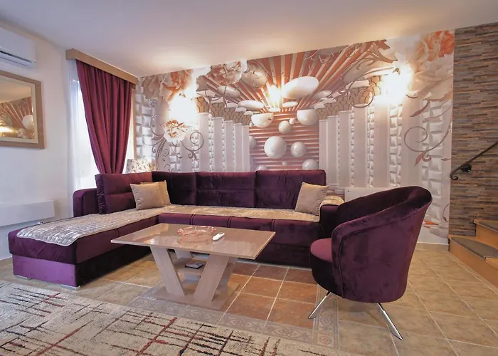 Gold Lux Апартаменты *